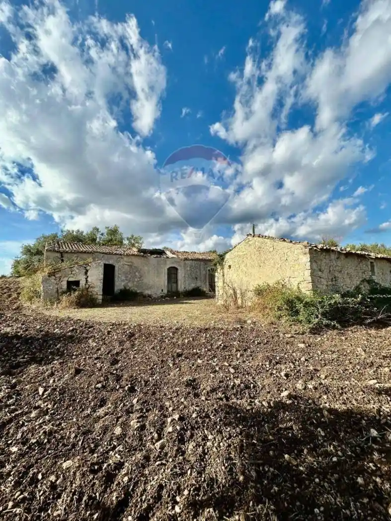 Rustico - Casale in vendita a Noto