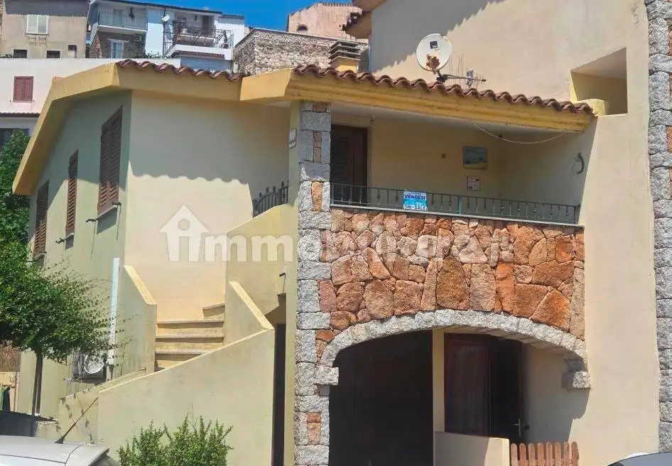 Appartamento in vendita a Posada