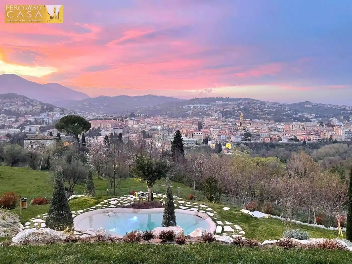 Villa unifamiliare C.da De Contro 1 km dal centro, Teramo - foto 5