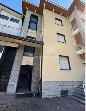 Appartamento in vendita a Cortenova