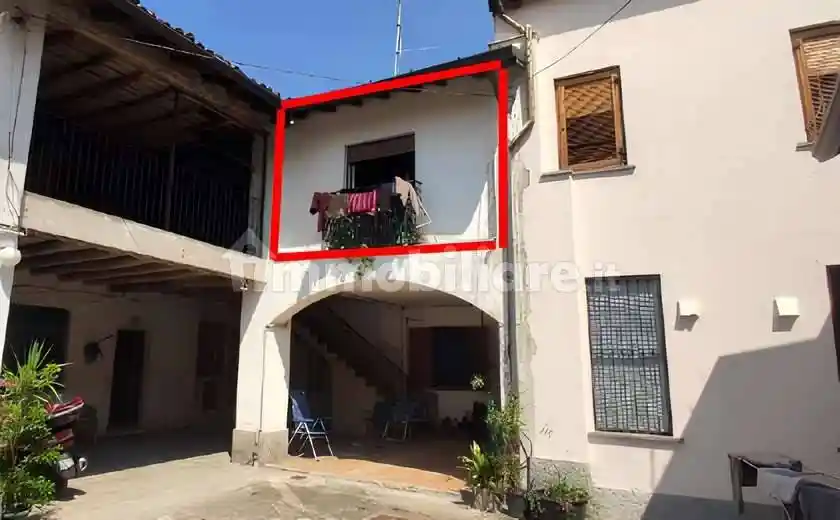 Appartamento in vendita a Rovello Porro