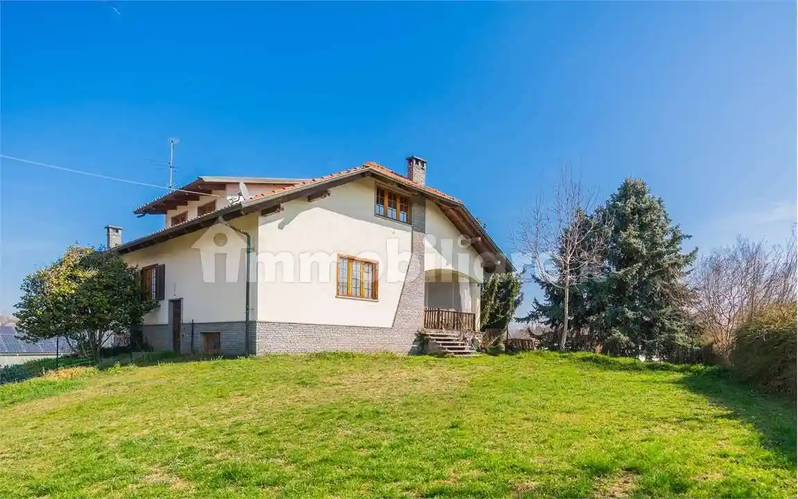 Villa in vendita a Pinerolo
