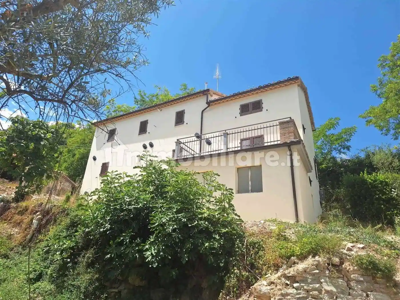 Casa indipendente in vendita a San Severino Marche