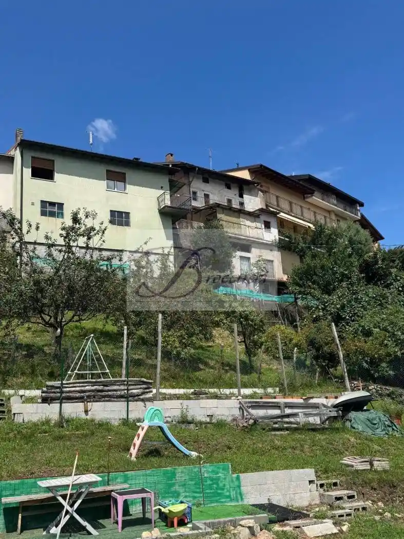 Terratetto plurifamiliare 230 m², da ristrutturare, Borgnana, Cuasso al Monte - foto 2