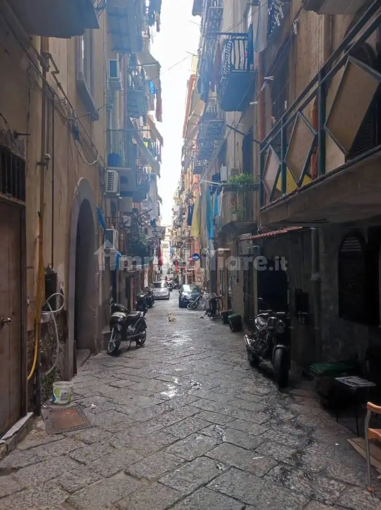 Appartamento in vendita a Napoli