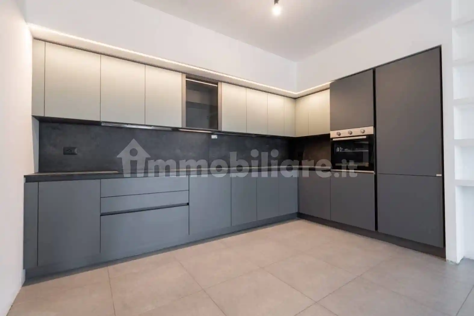 Appartamento in vendita a Cisterna di Latina