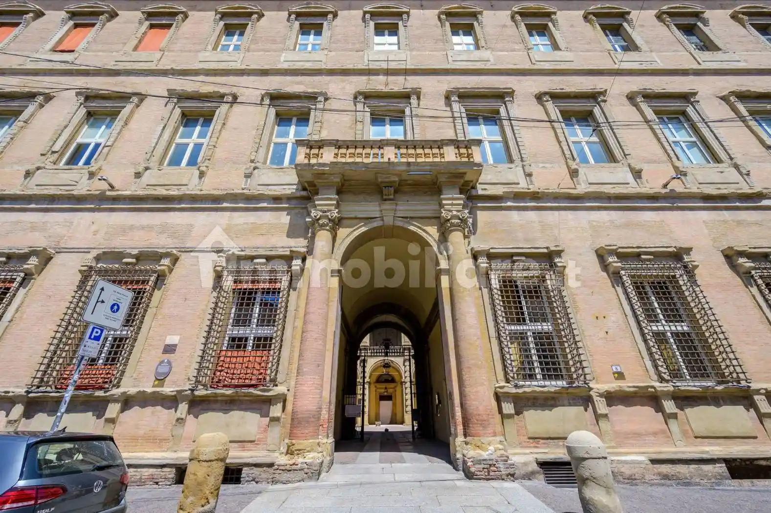 Appartamento in vendita a Bologna