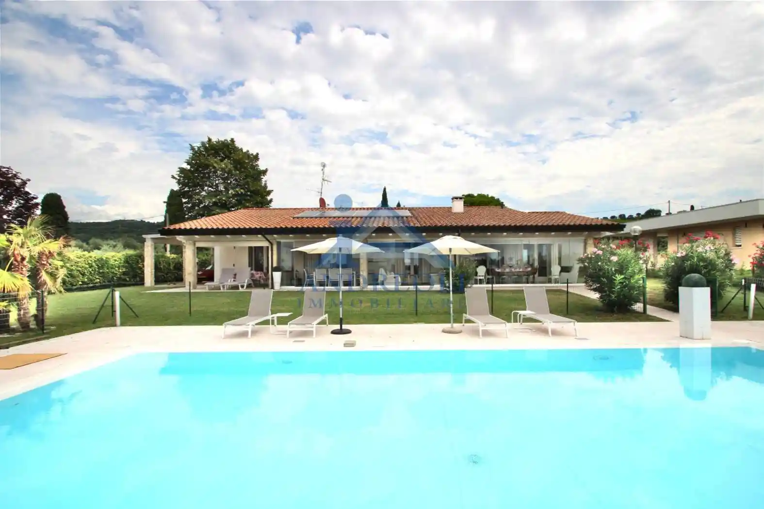 Villa in vendita a Bardolino