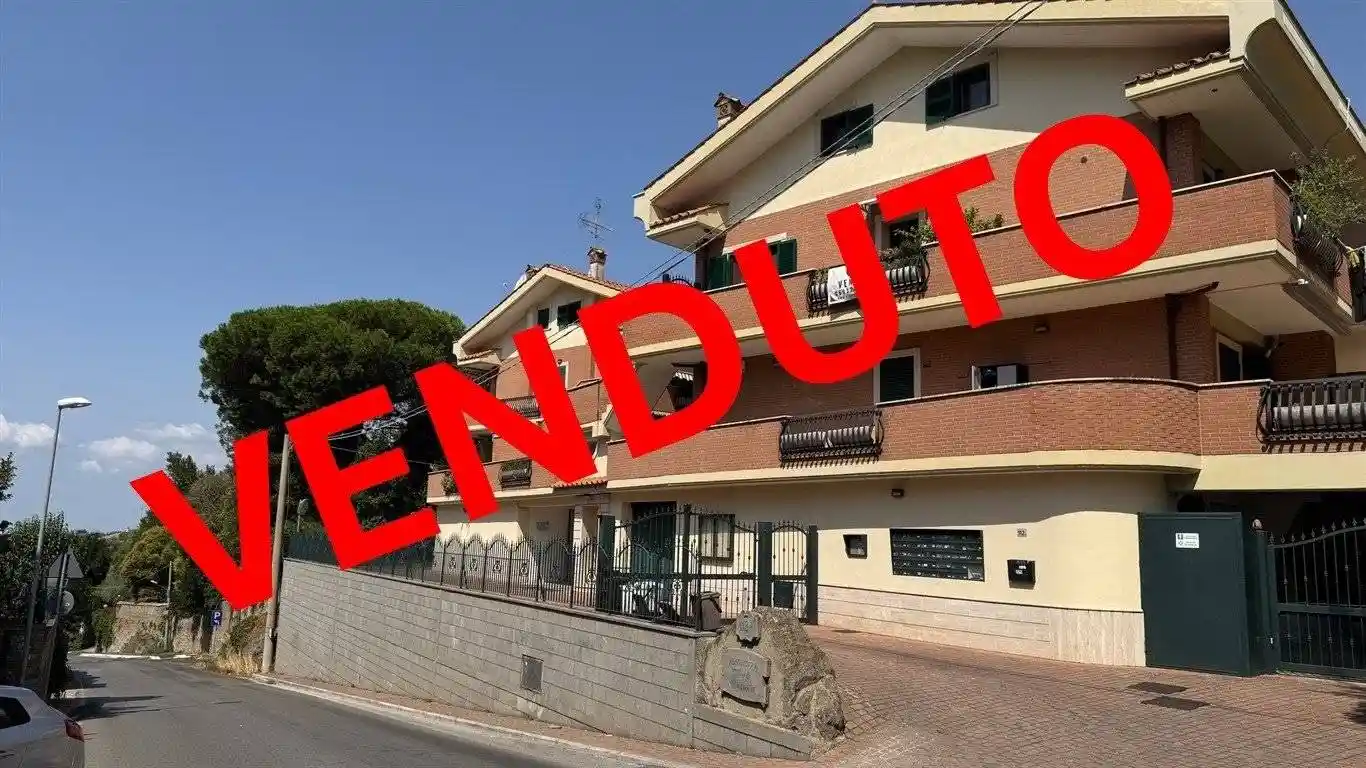 Appartamento in vendita a Albano Laziale