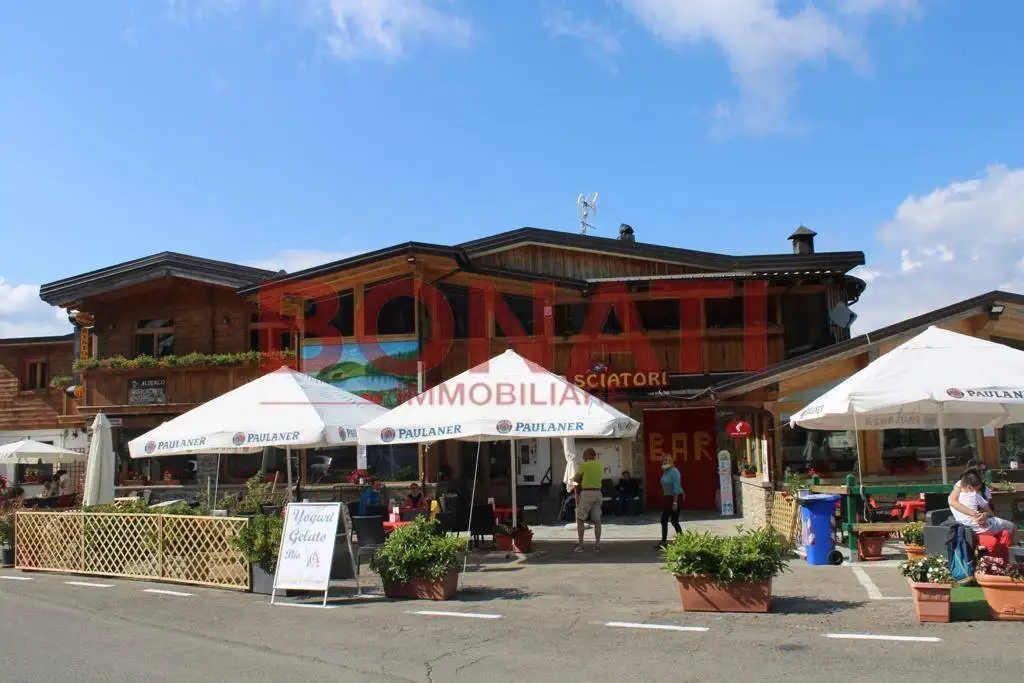 Palazzo - Edificio in vendita a Ventasso