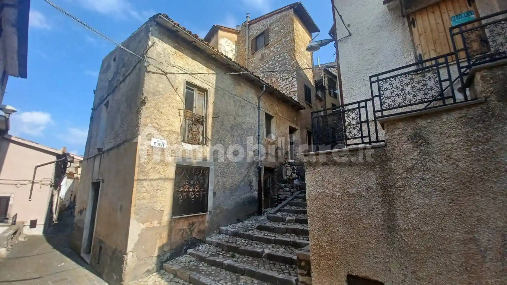 Appartamento in vendita a Maenza