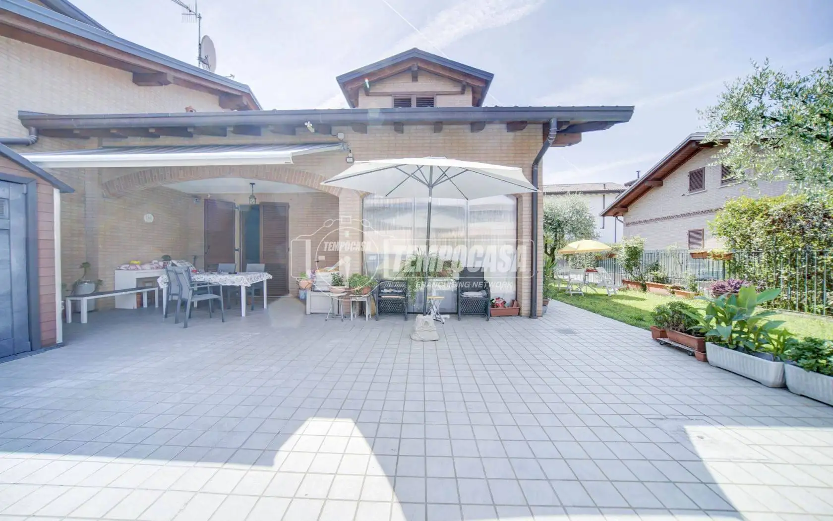 Villa unifamiliare via Giuseppe Garibaldi 59/C, Buguggiate - foto 2