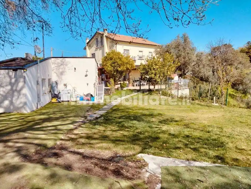 Villa unifamiliare 264 m², Colli Innamorati - Madonna, Pescara - foto 2