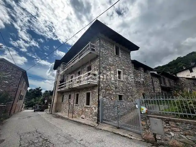 Terratetto unifamiliare via Roma 18, Centro, Cuasso al Monte - foto 3