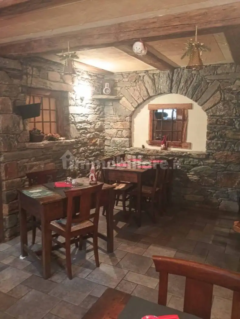 Villa unifamiliare via Cor Ranzola, Centro, Brusson - foto 4