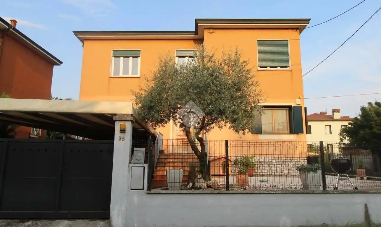 Villa bifamiliare Strada Del Megiaro 95, San Pio X, Vicenza - foto 3