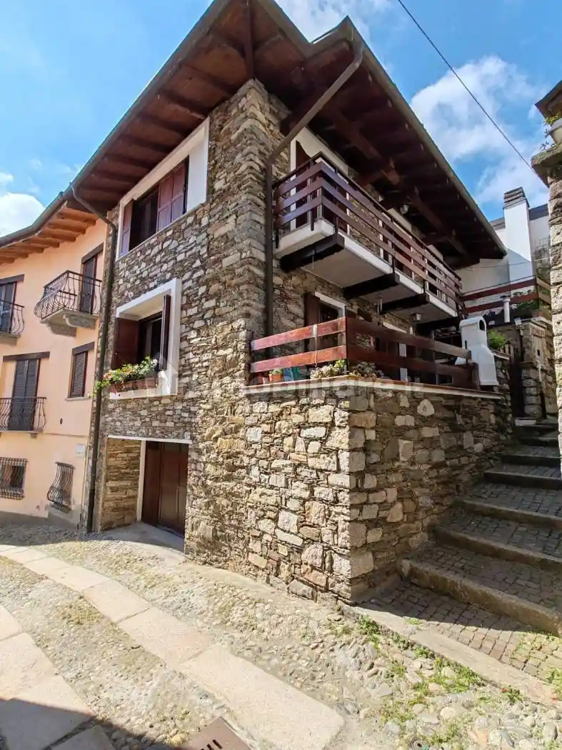 Casa indipendente in vendita a Stresa