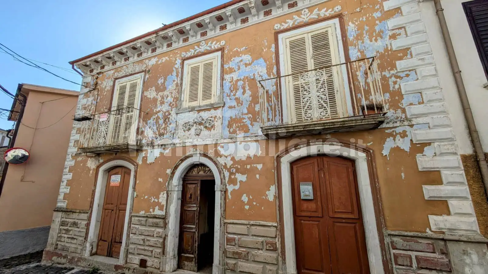 Casa indipendente in vendita a Roccasicura