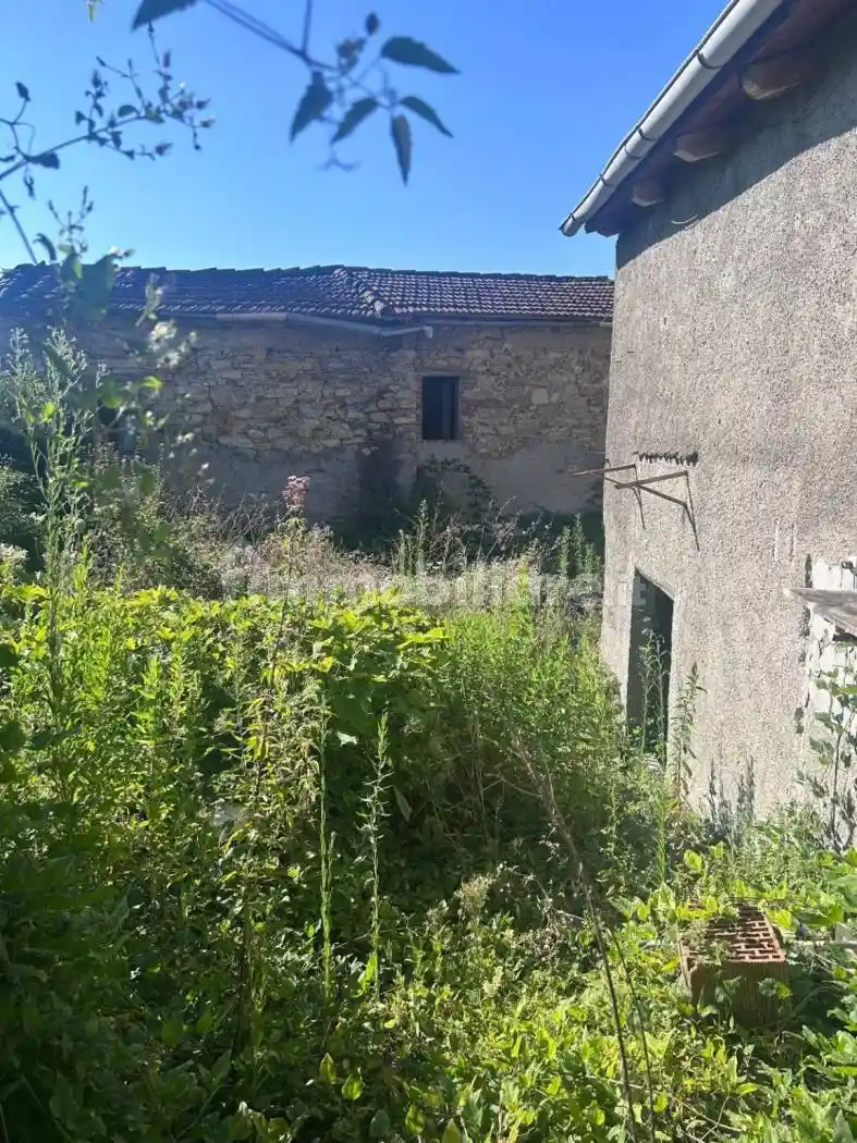 Casa indipendente in vendita a Fivizzano