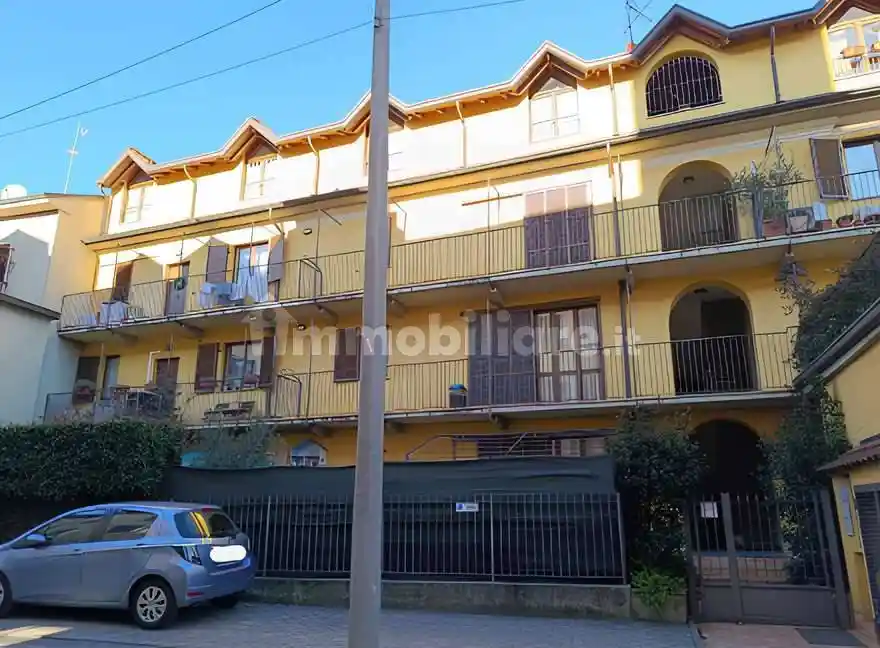 Appartamento in vendita a Limbiate