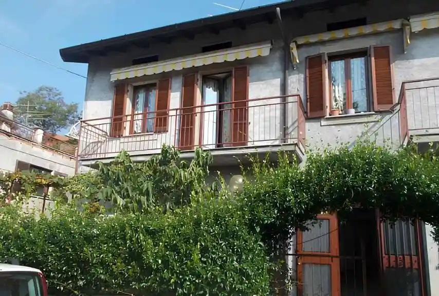 Appartamento in vendita a Laveno-Mombello