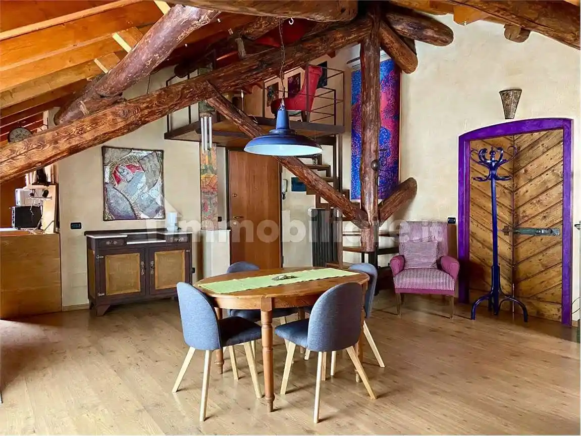 Appartamento in affitto a Arona