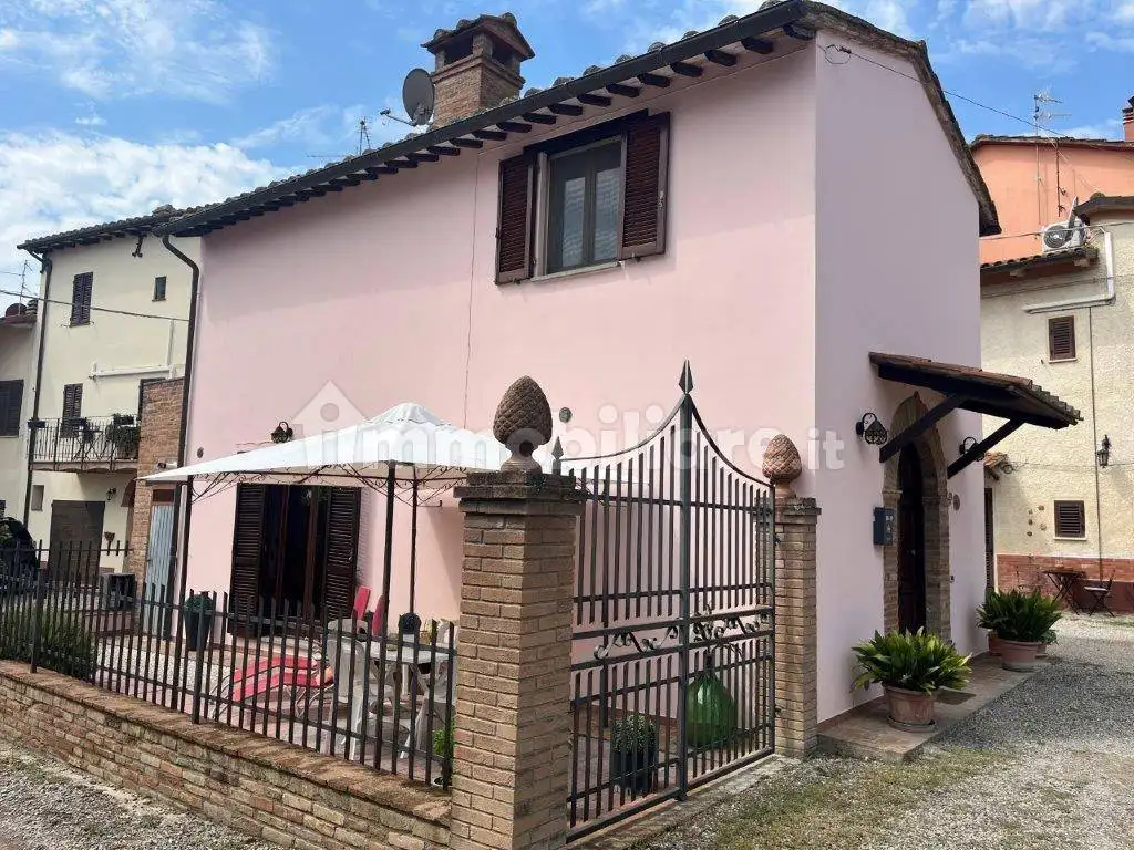 Villa in vendita a Castiglione del Lago