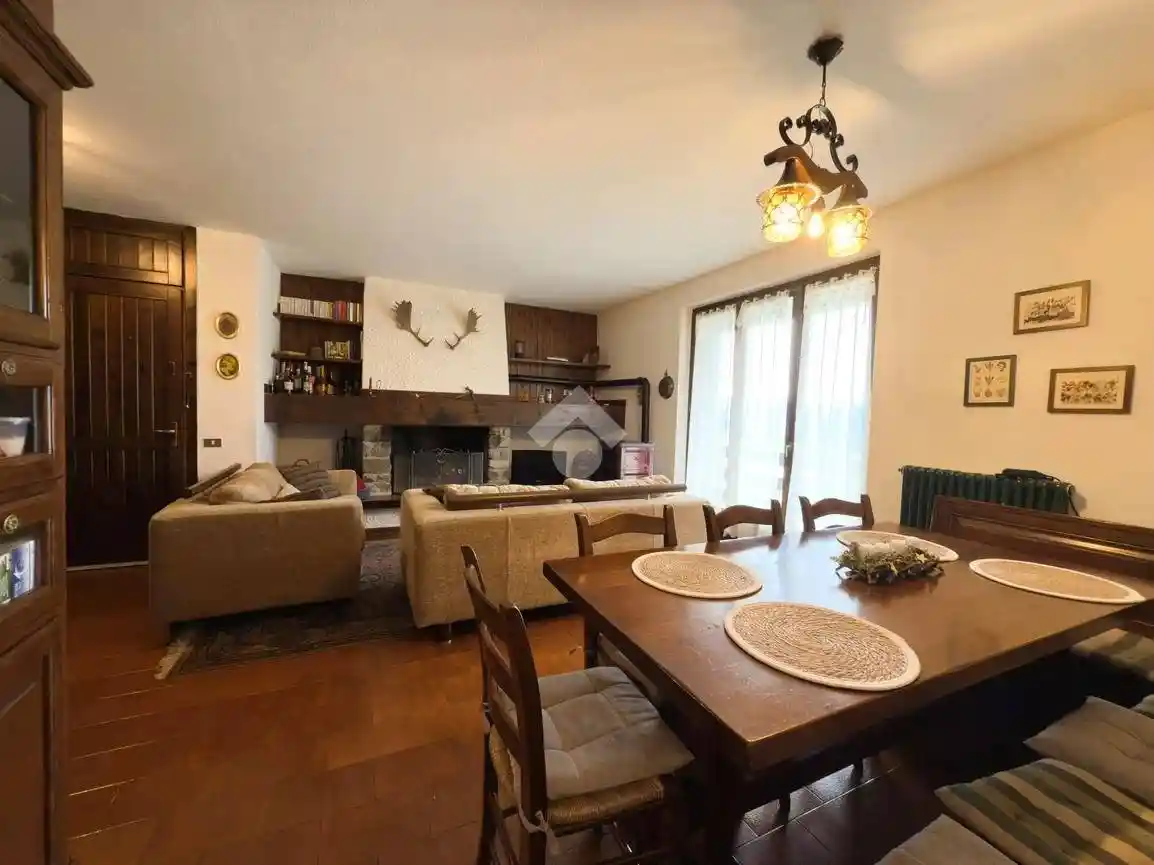 Appartamento in vendita a Teglio