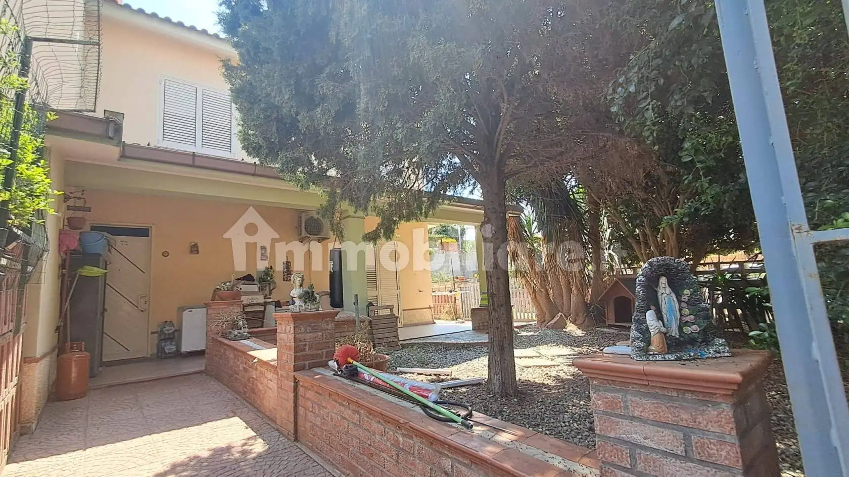 Villetta a schiera in vendita a Valdina