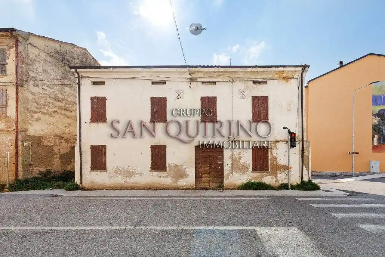 Villa in vendita a Luzzara