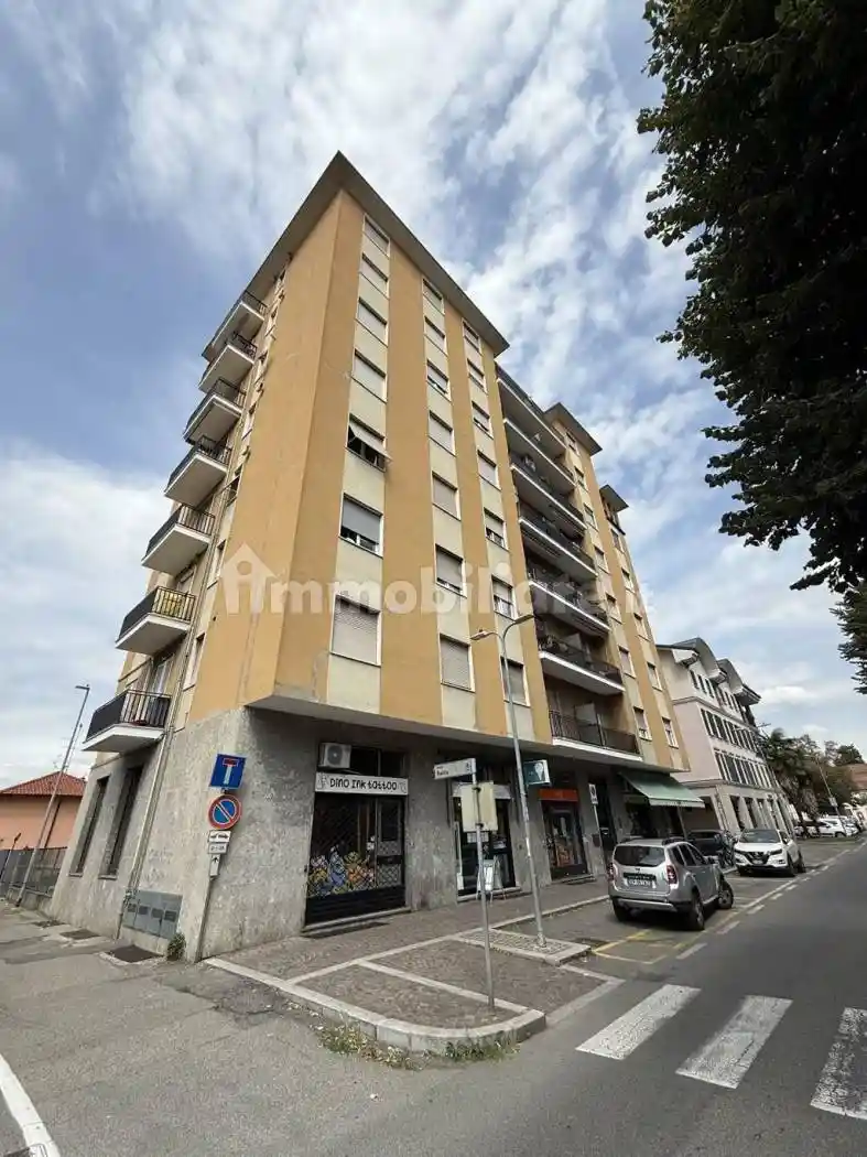 Appartamento in vendita a Lainate