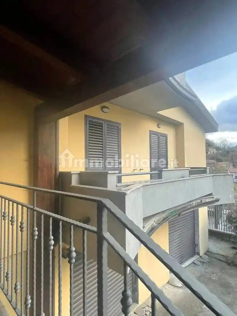 Villa unifamiliare Contrada Montegaldo, 138, Montegaldo, Lauria - foto 2