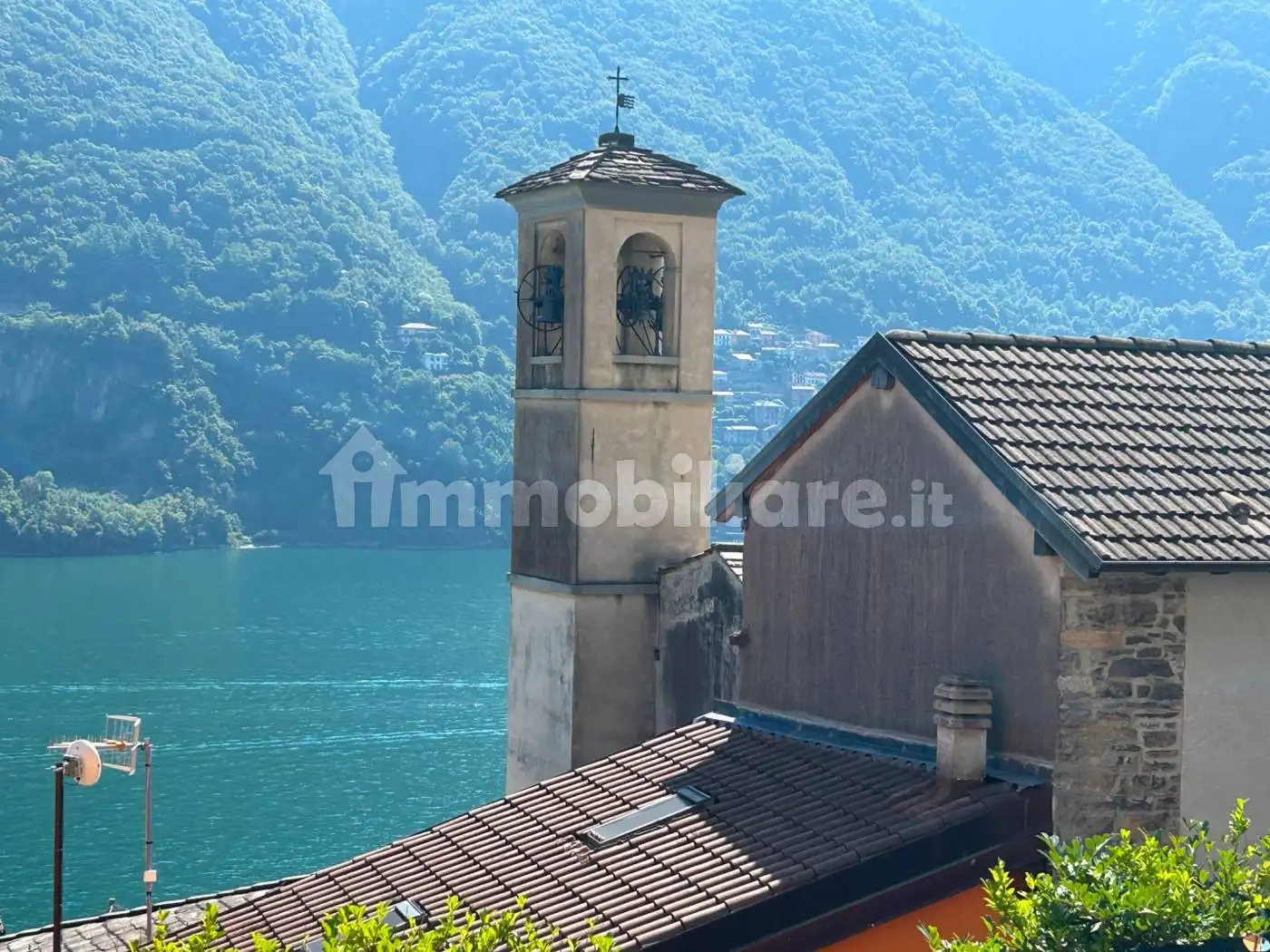 Appartamento in vendita a Laglio