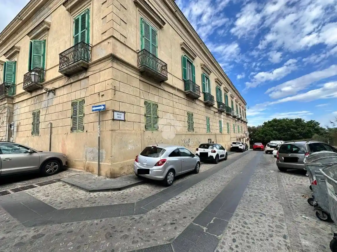 Appartamento piazza castello 20, Centro, Crotone - foto 2