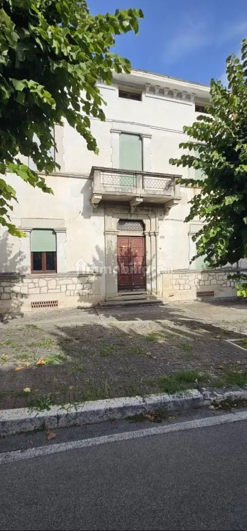 Casa indipendente in vendita a Bolognano