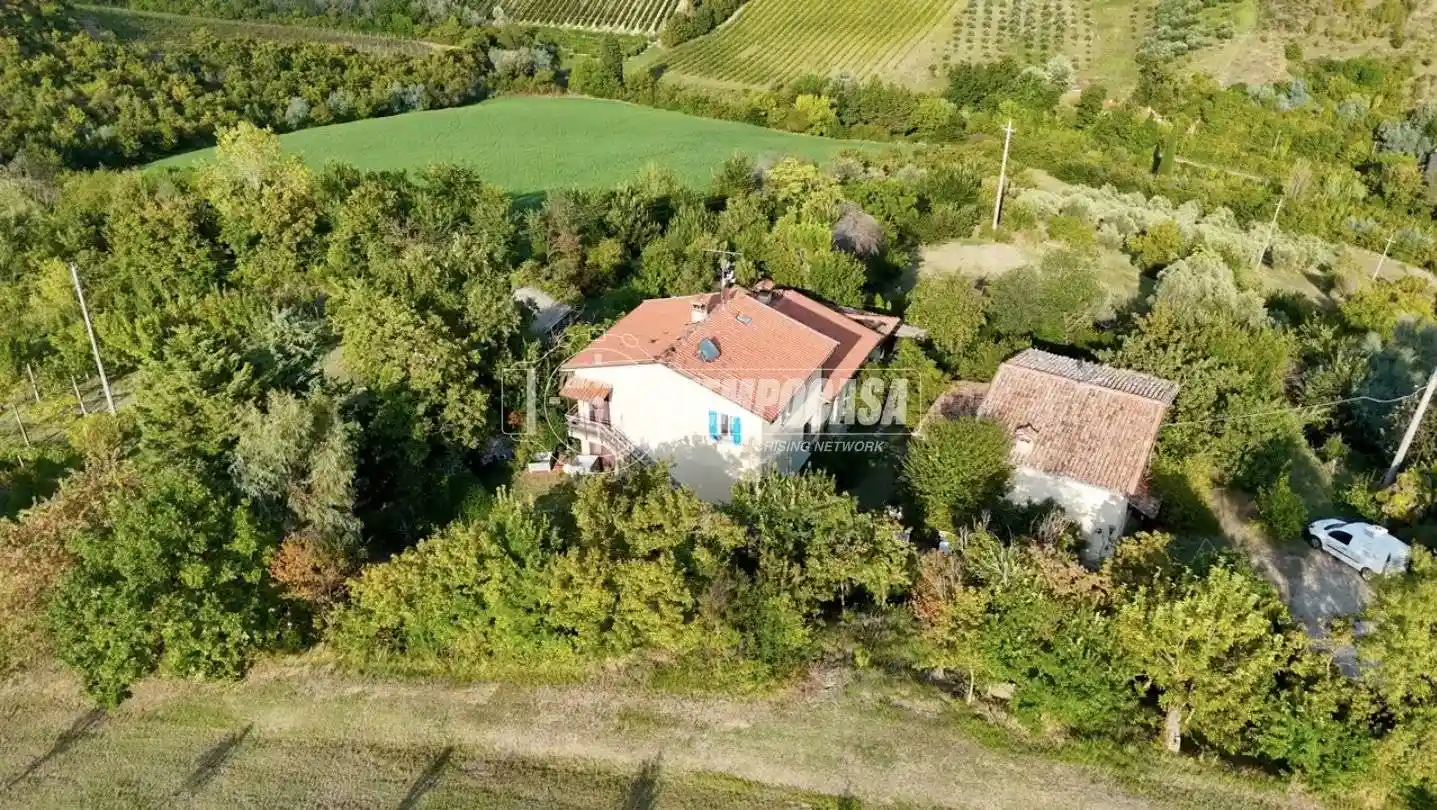 Villa in vendita a Brisighella