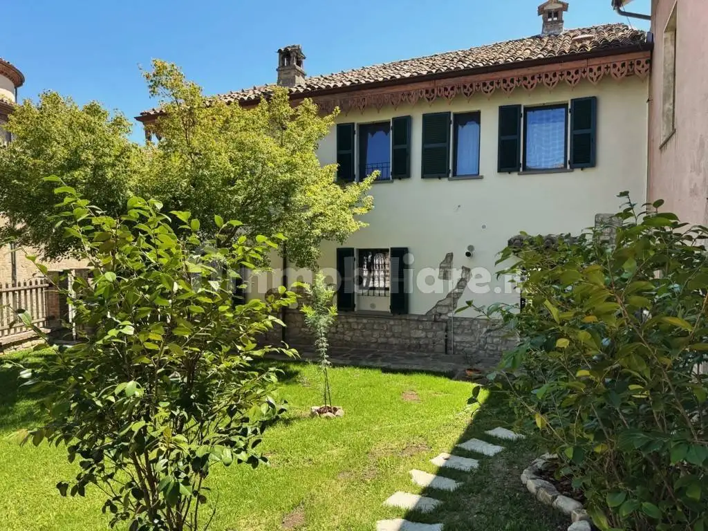 Villa in vendita a Cecima