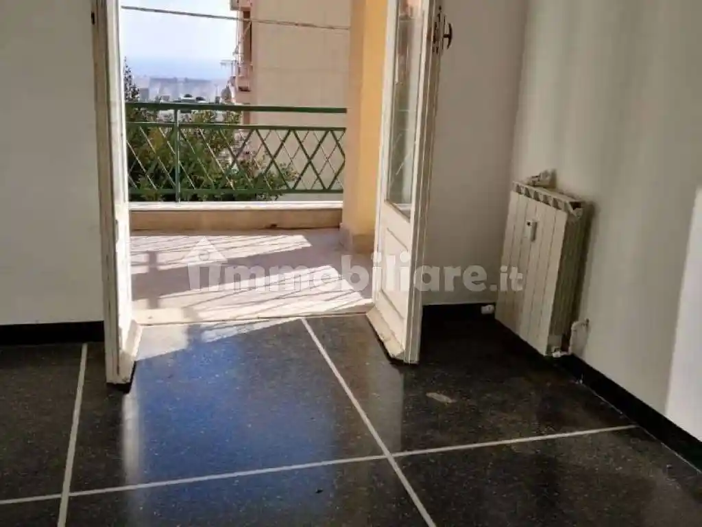 Appartamento in vendita a Genova