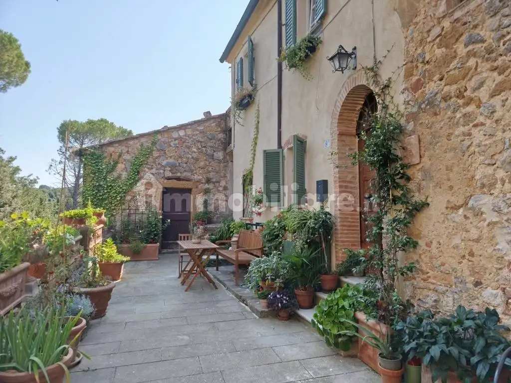 Appartamento in vendita a Trequanda