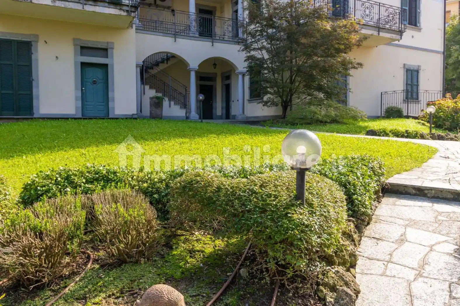 Quadrilocale via Roma 32, Usmate, Usmate Velate - foto 2