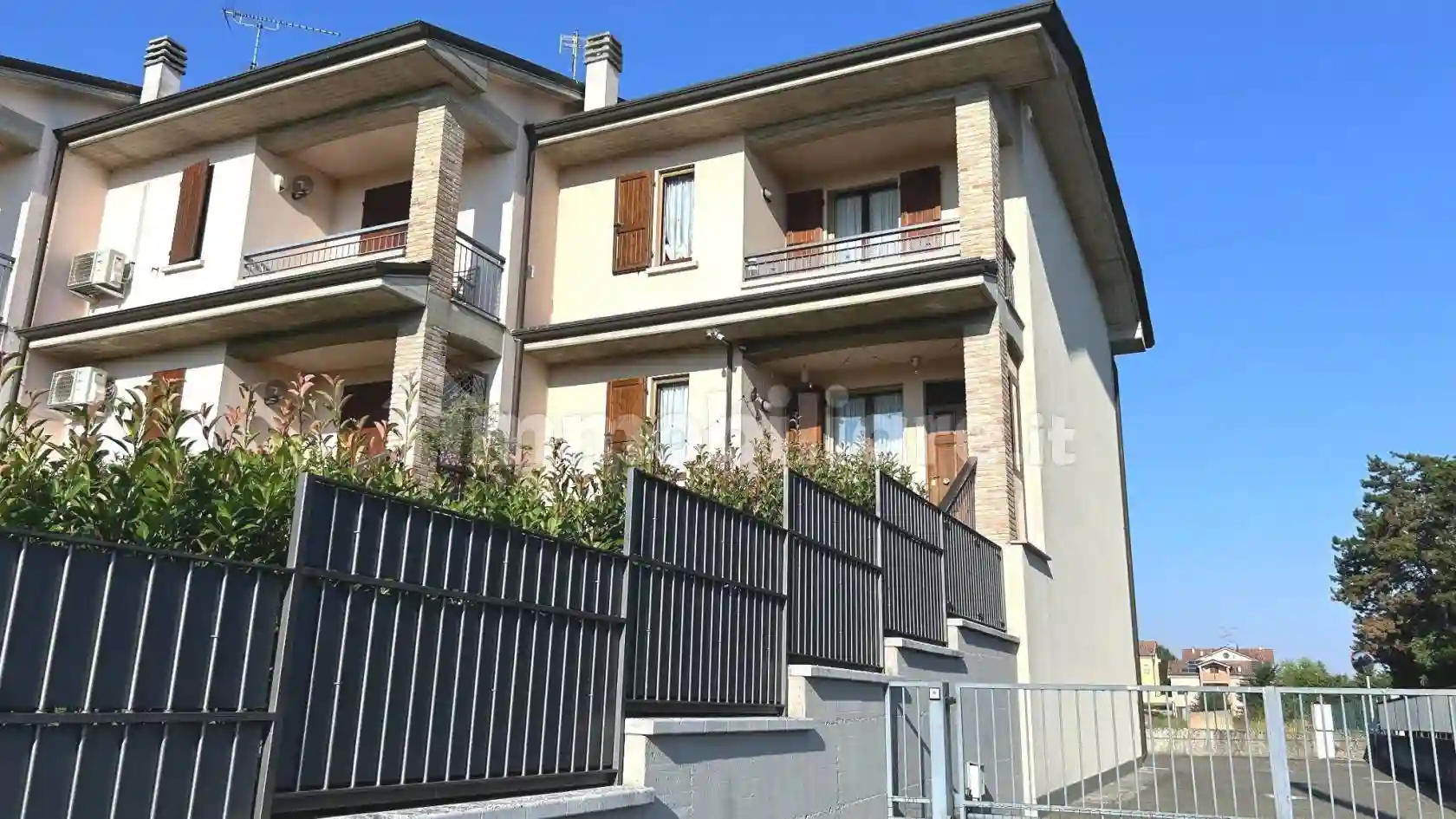 Villetta a schiera - foto 2