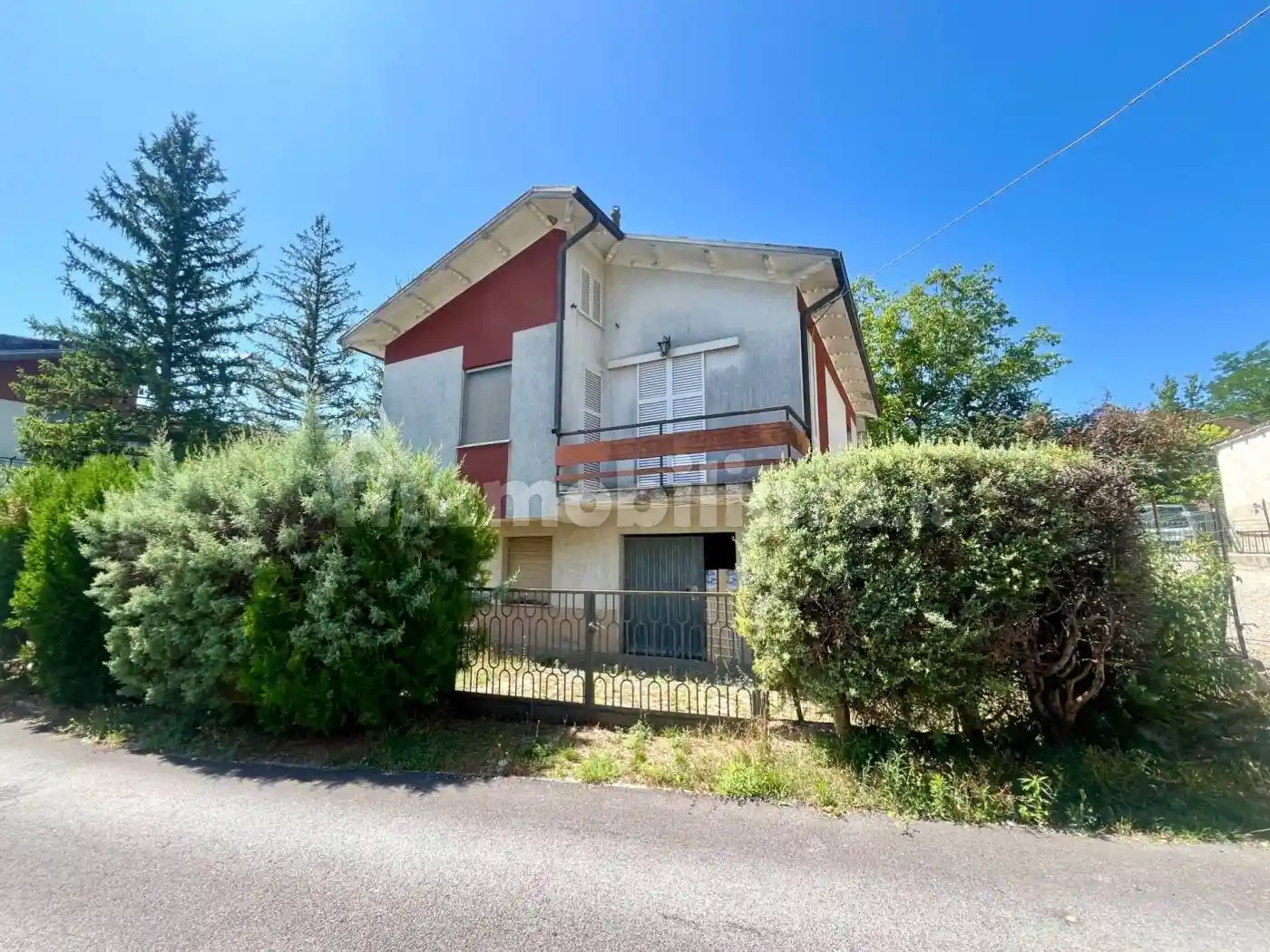 Casa indipendente in vendita a Sassoferrato