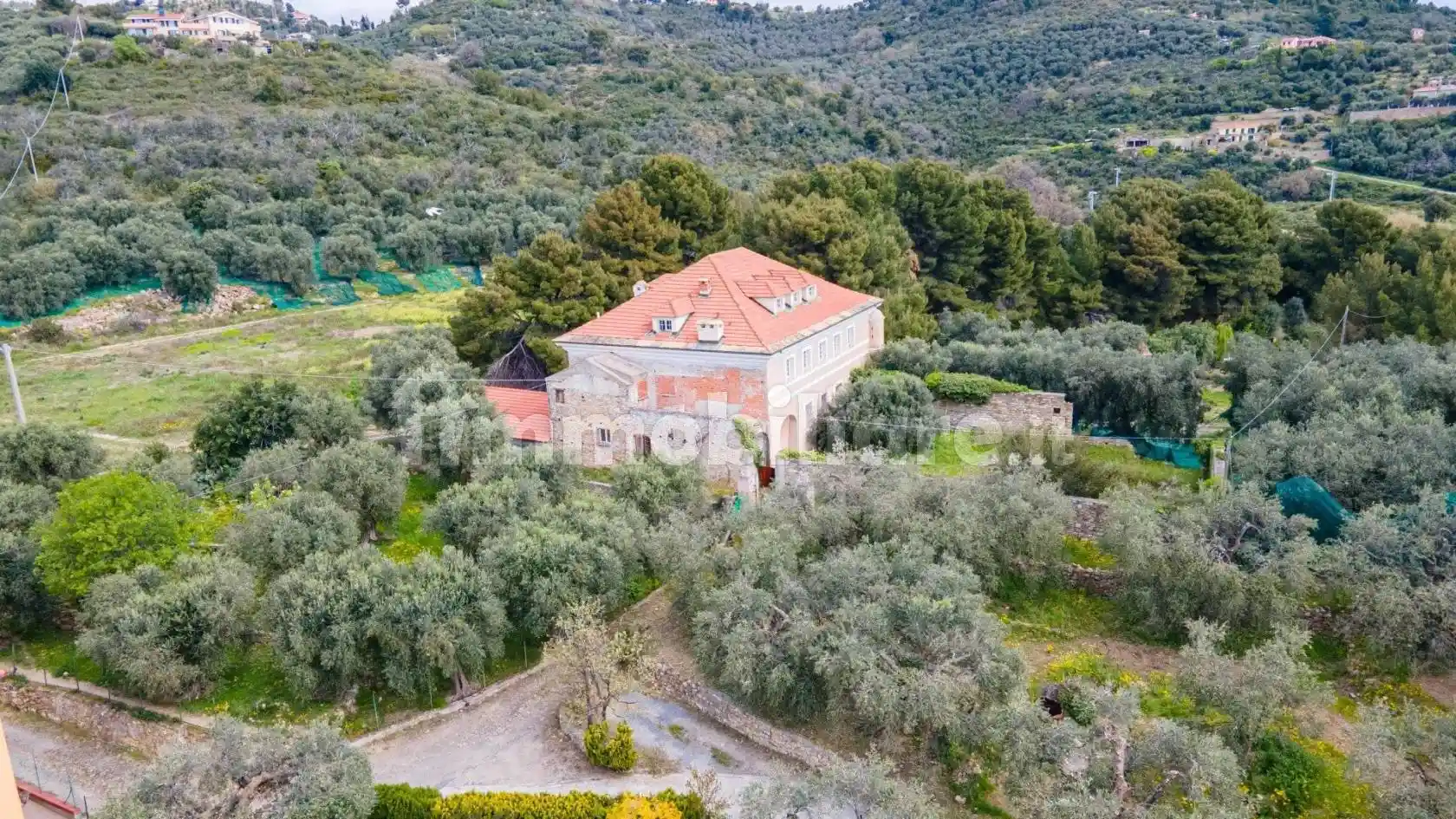 Villa in vendita a Imperia