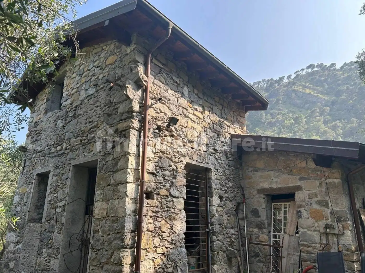 Casa indipendente in vendita a Olivetta San Michele