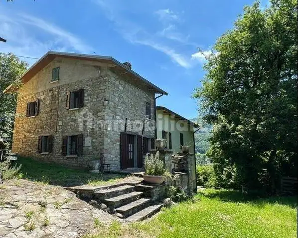 Rustico - Casale in vendita a Toano