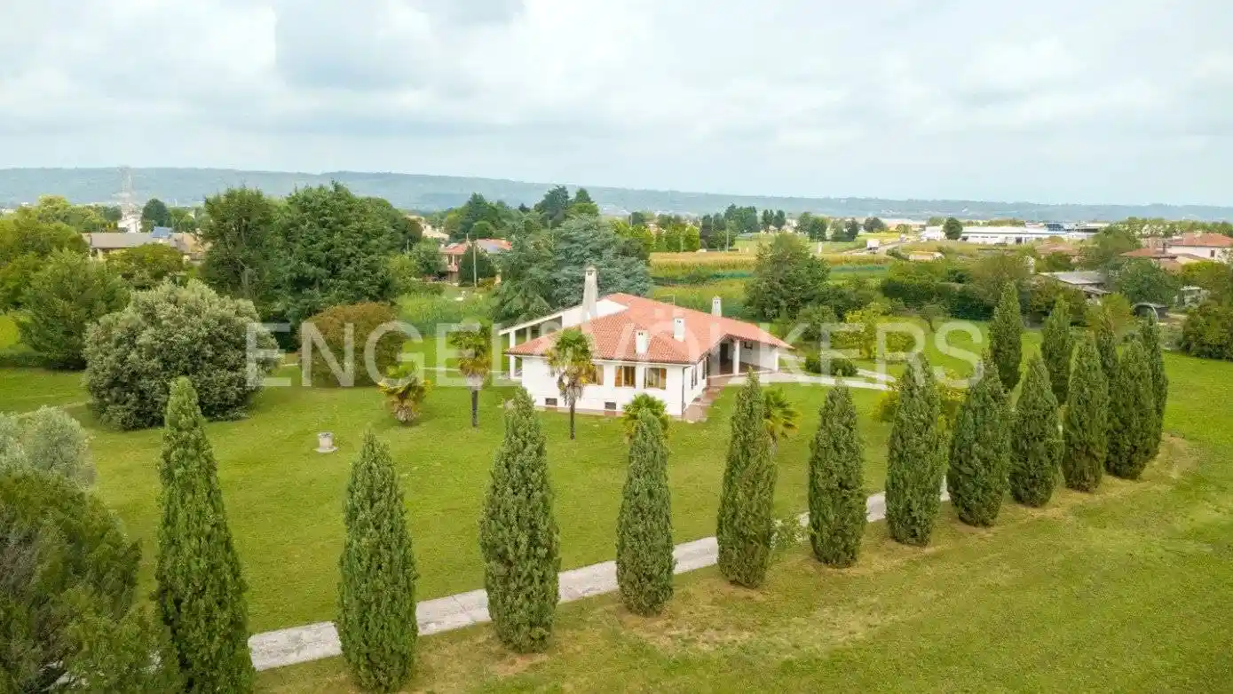 Villa in vendita a Volpago del Montello