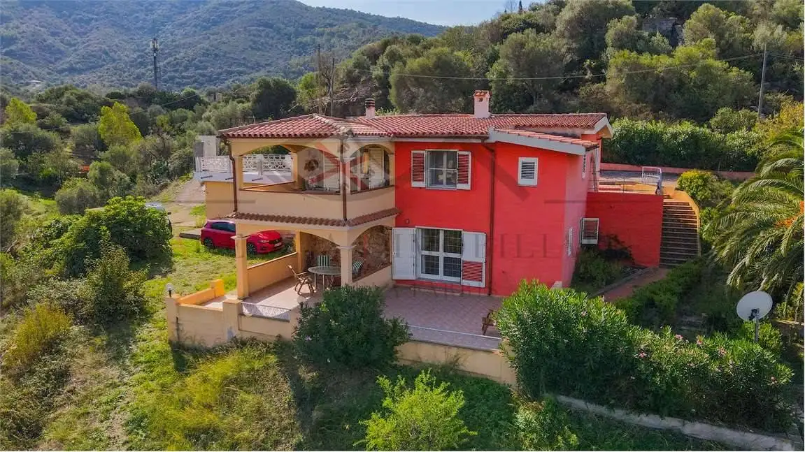 Villa in vendita a Torpè