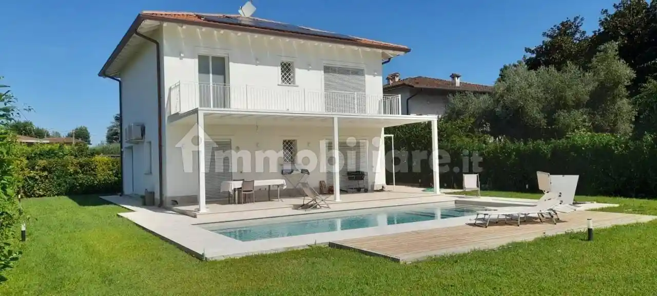 Villa in vendita a Pietrasanta