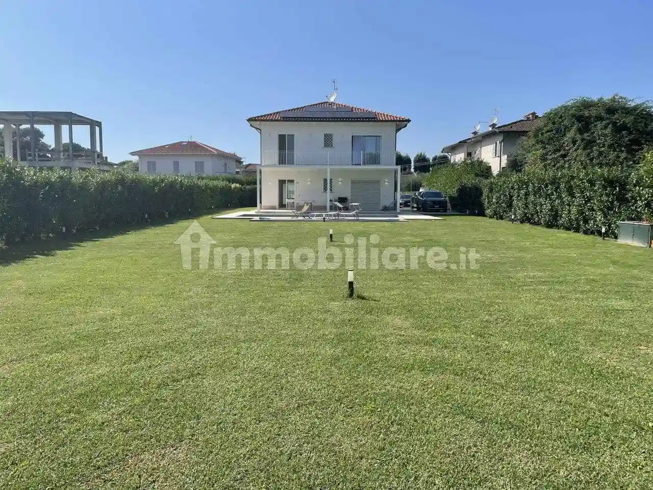 Villa - foto 2
