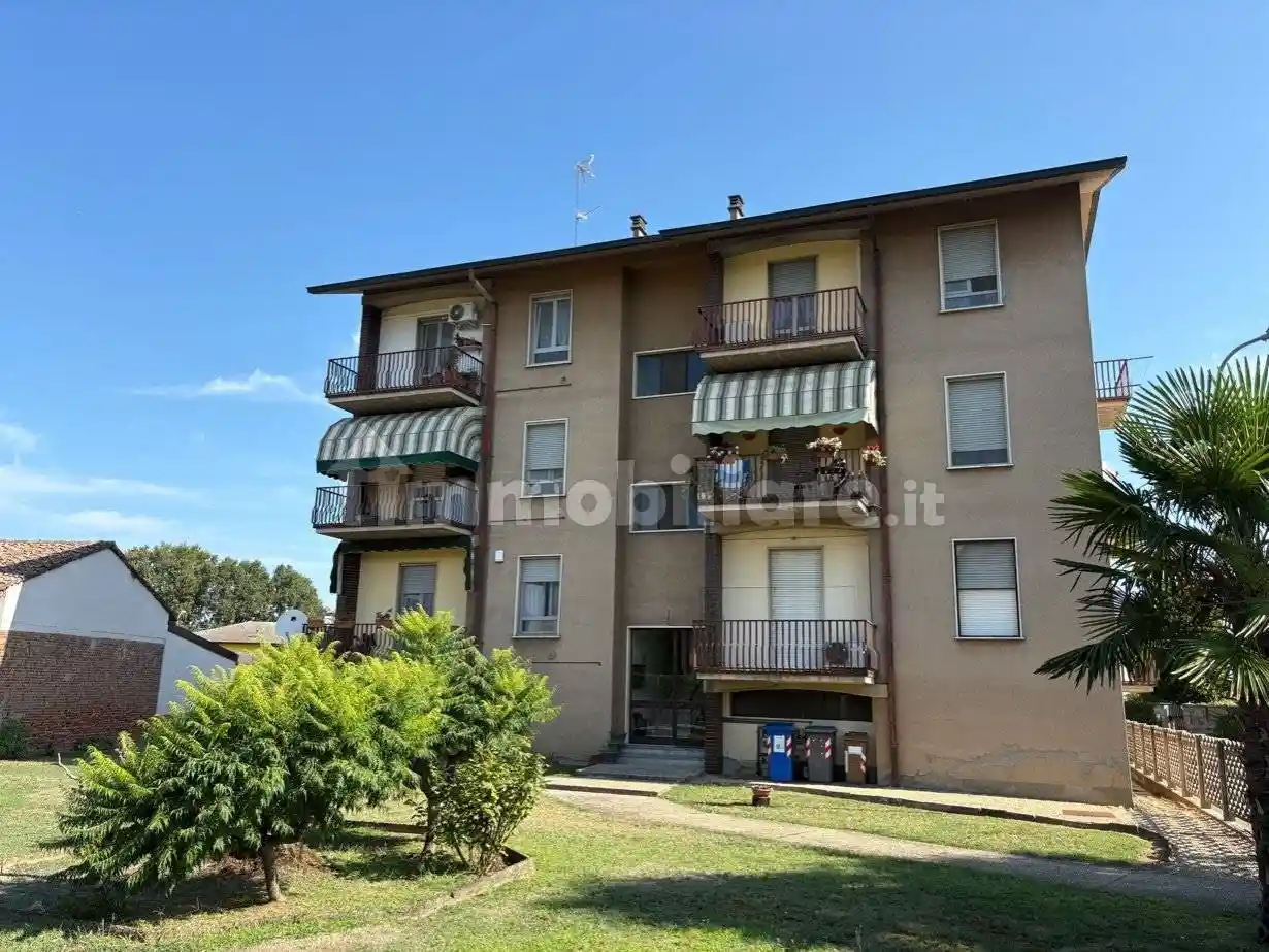 Appartamento in vendita a Sannazzaro de' Burgondi